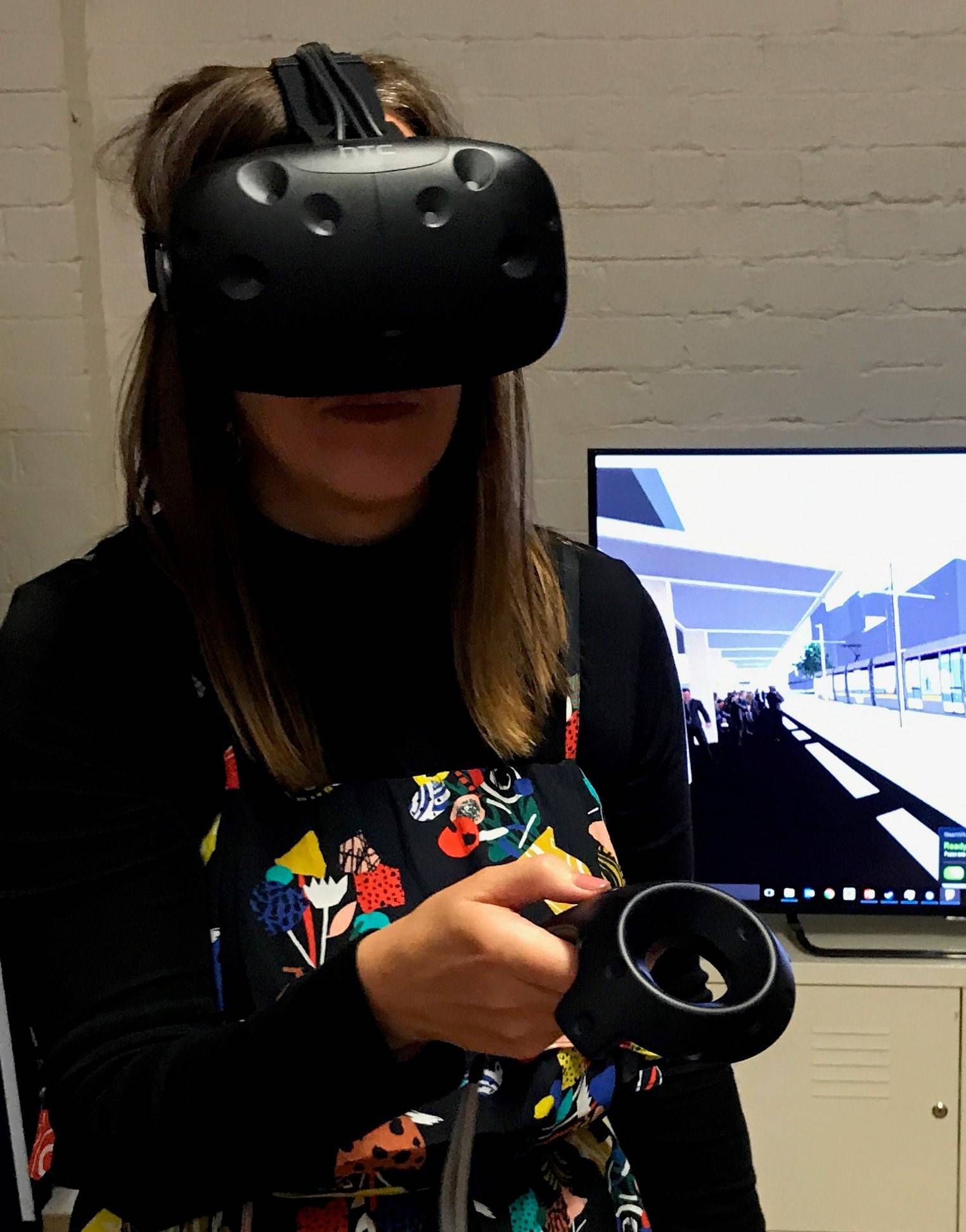Using virtual reality to enable a sensory design experience