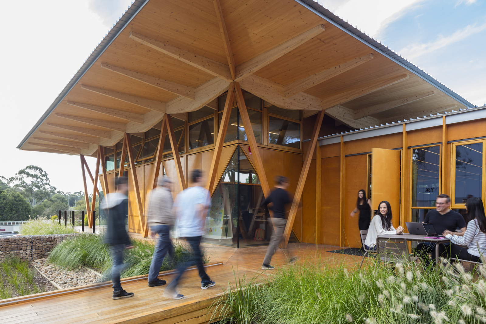 Innovative temporary learning and working environments - Macquarie University Incubator