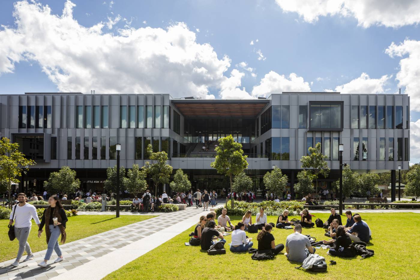 Macquarie University 1 Central Courtyard Building - The Hub 